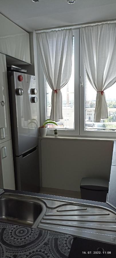 Apartment Travel Hub *** Varaždin Exteriör bild