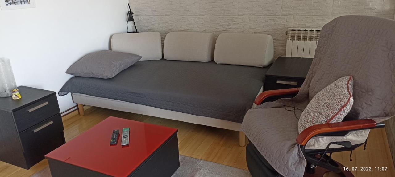 Apartment Travel Hub *** Varaždin Exteriör bild